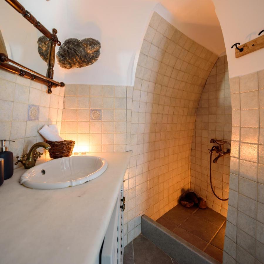 FoinikiáCave House Martrona别墅 外观 照片